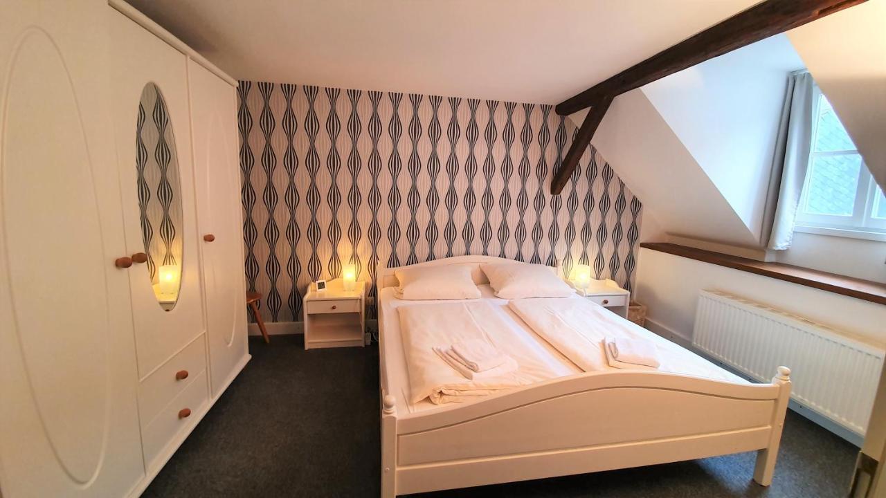 Weingut Caspari, Familie Eggert Verbandsgemeinde Verbandsgemeinde Traben-Trarbach Buitenkant foto