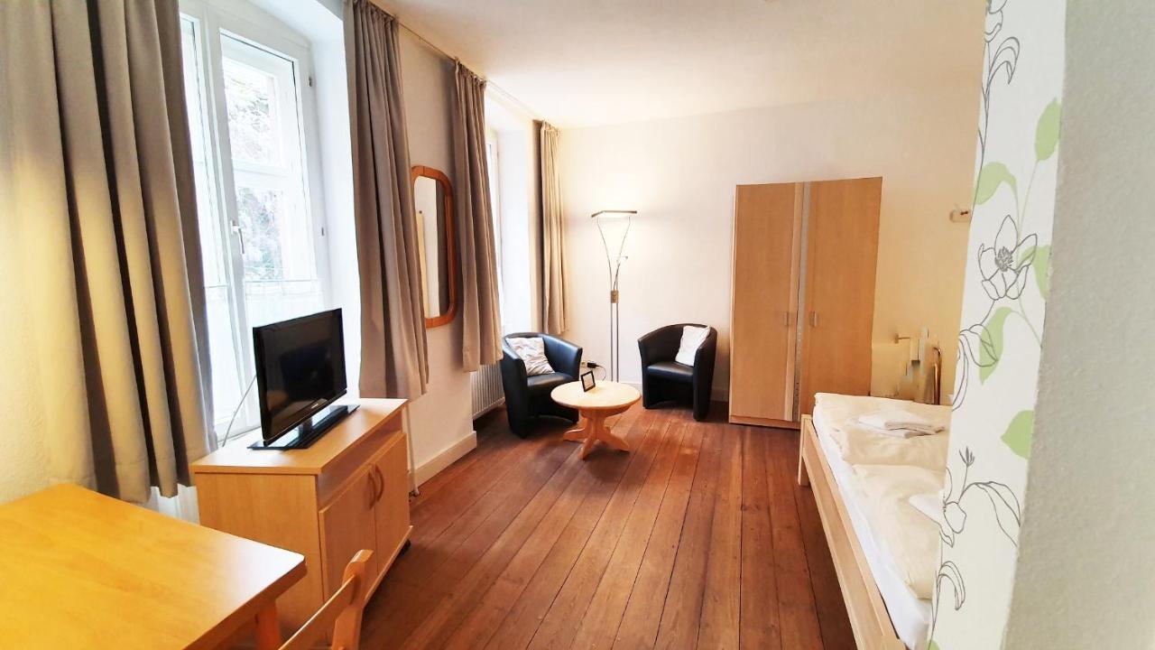 Weingut Caspari, Familie Eggert Verbandsgemeinde Verbandsgemeinde Traben-Trarbach Kamer foto