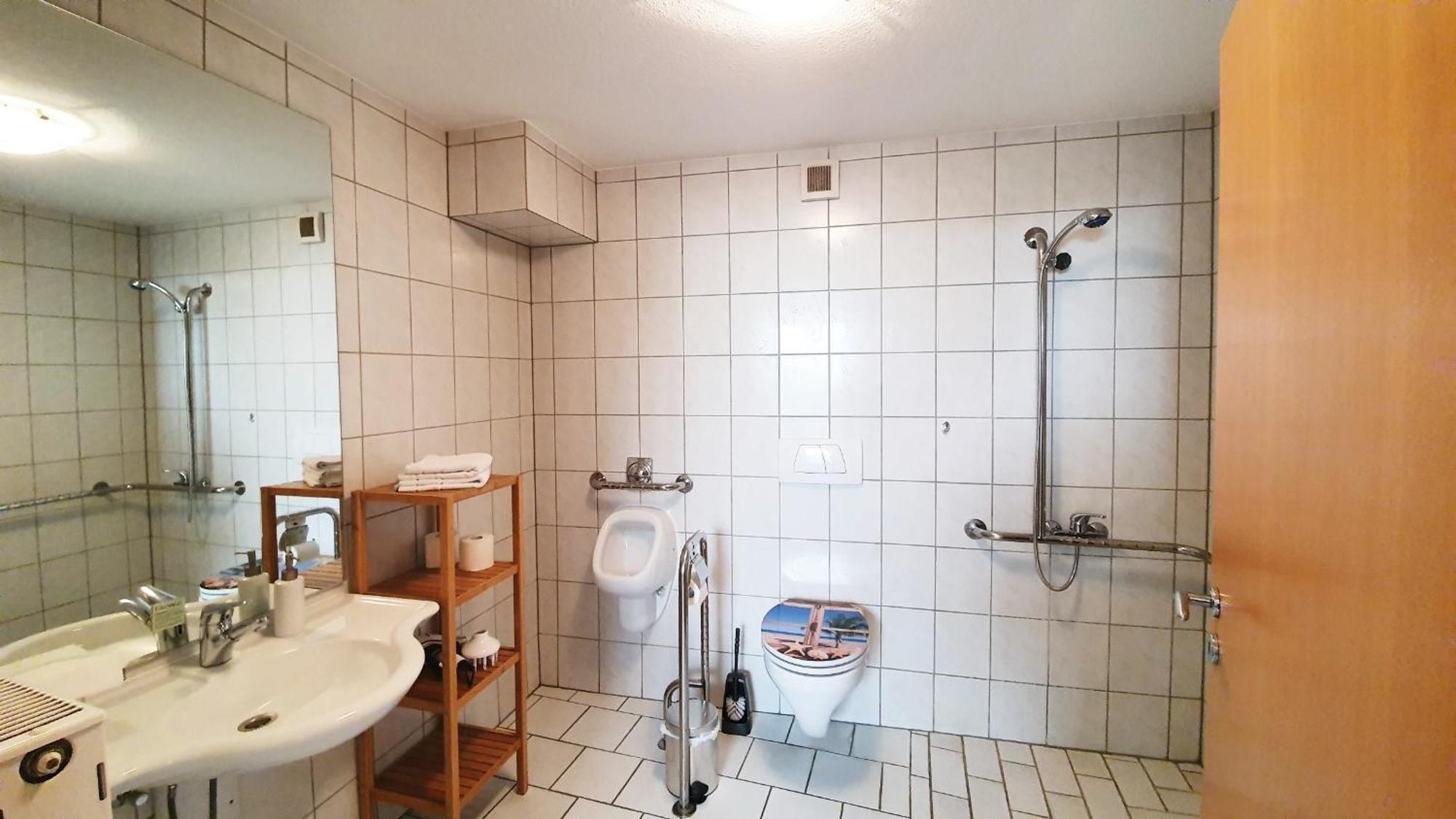 Weingut Caspari, Familie Eggert Verbandsgemeinde Verbandsgemeinde Traben-Trarbach Kamer foto